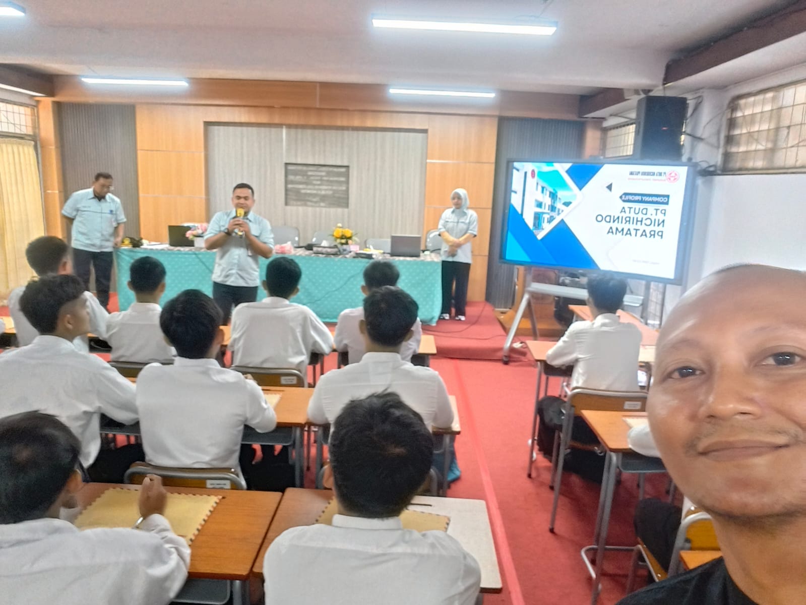 Perekrutan PT. Duta Nichirindo Pratama kepada Alumni SMKN 2 Tangerang